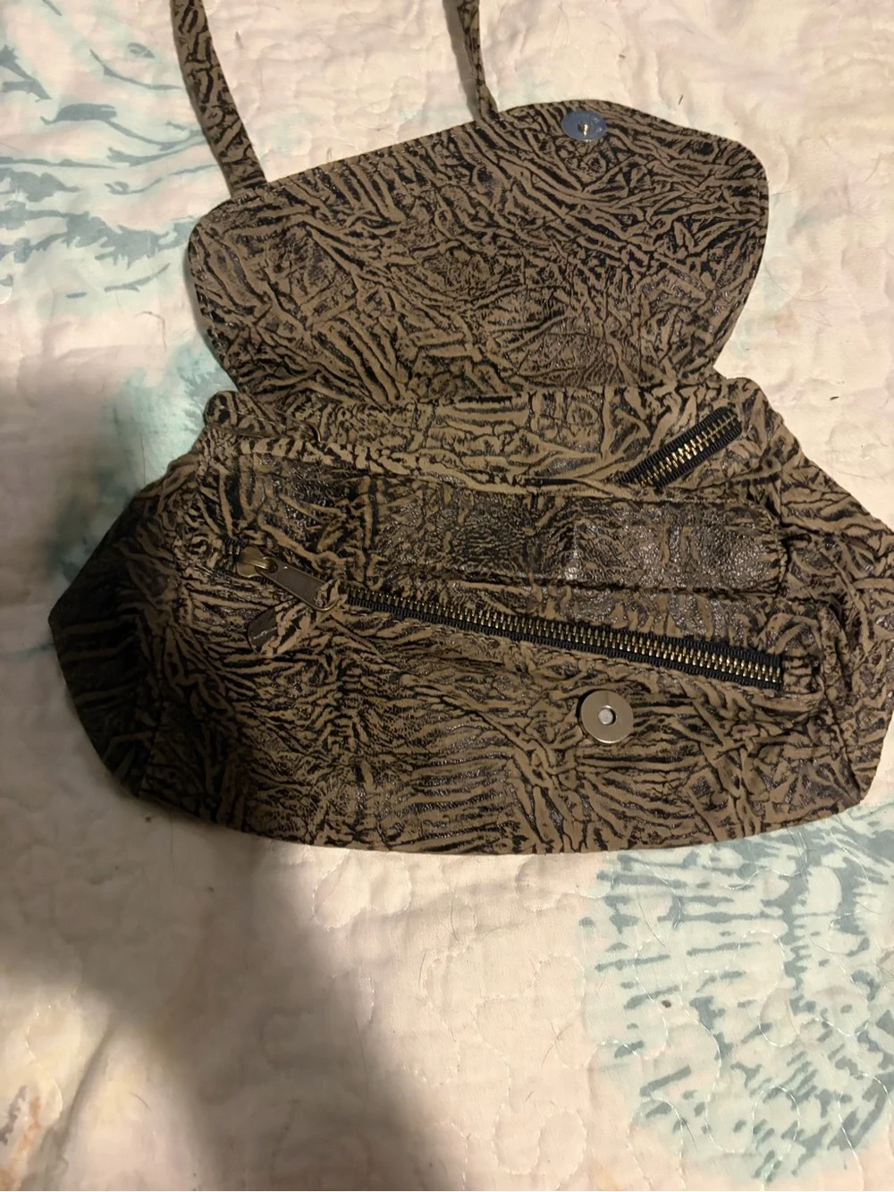 Textured Black and Brown Crossbody Shoulder Bag - Unbranded